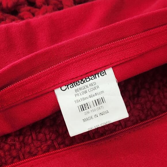 Crate & Barrel 2 Pc Set Crochet Throw Pillow Cover 18x18in Red Chunky Wool Boho - Picture 4 of 5